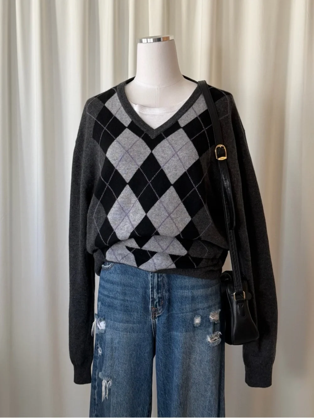 Joseph & Lyman 100% Cashmere Argyle V-Neck Sweater Gray Black Large. - Picture 6 of 12